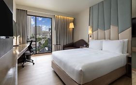Holiday Inn Express Bangkok Sukhumvit 11 By Ihg